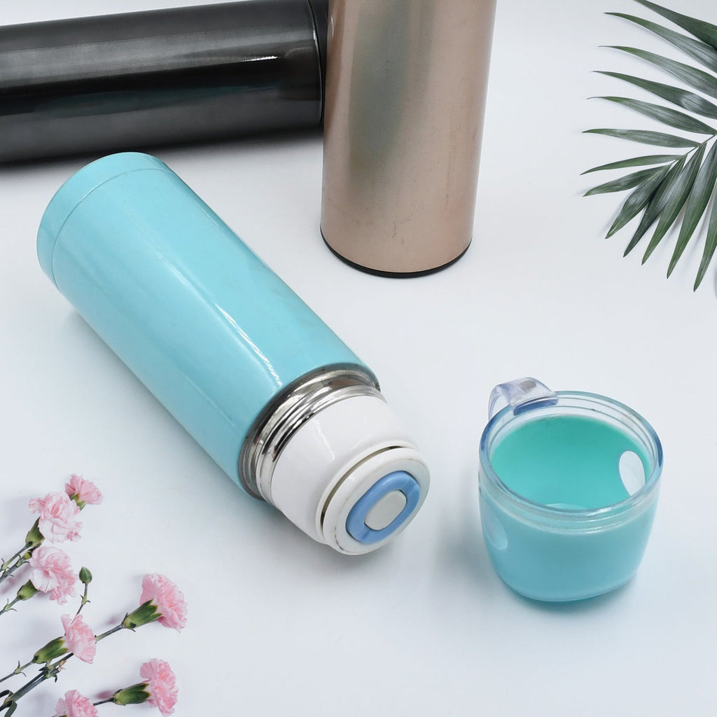 Vacuum bottle cleaning brush included for easy maintenance