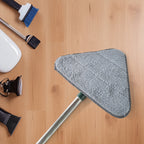 Ergonomic non-slip handle of the extendable mop with a convenient hanging hole for storage.