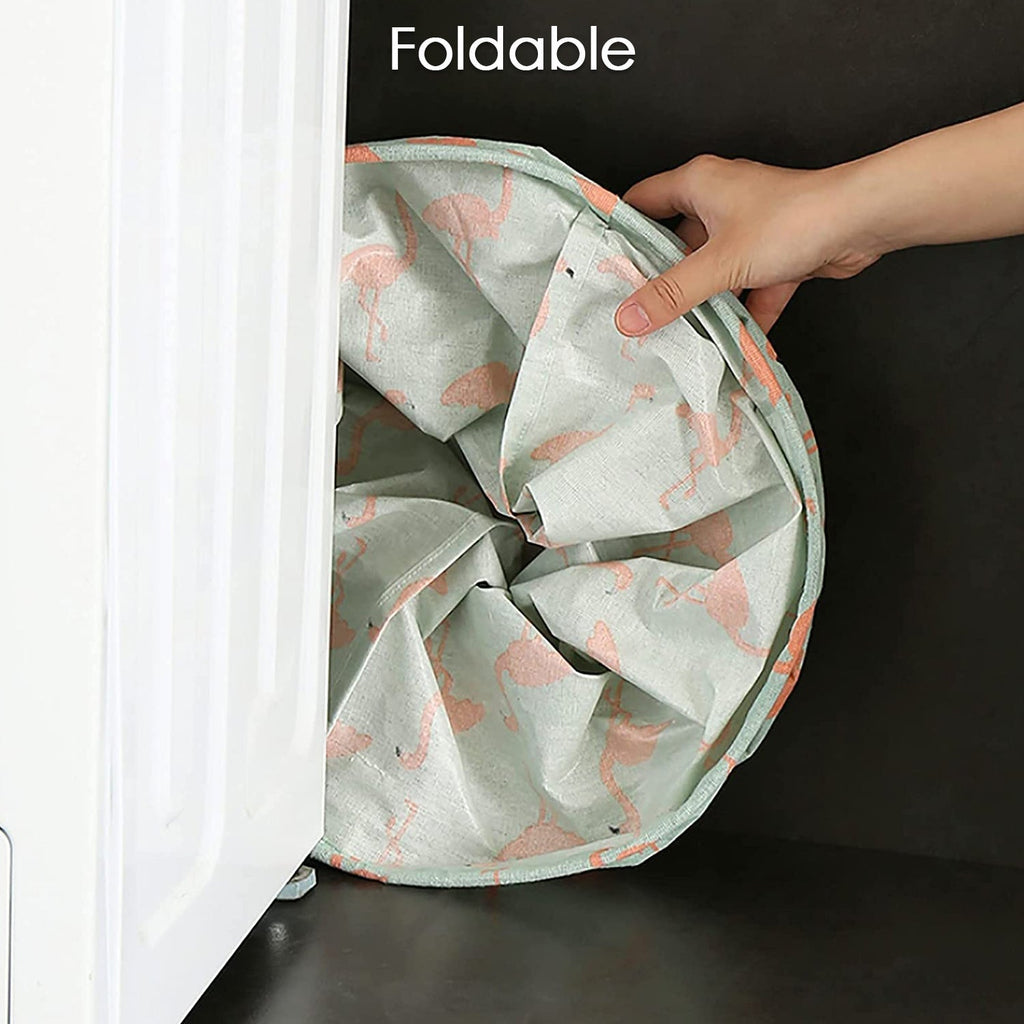 Multi-purpose collapsible laundry bag, great for organising both toys and clothes.