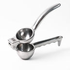 Manual juicer with large bowl capacity for citrus fruits