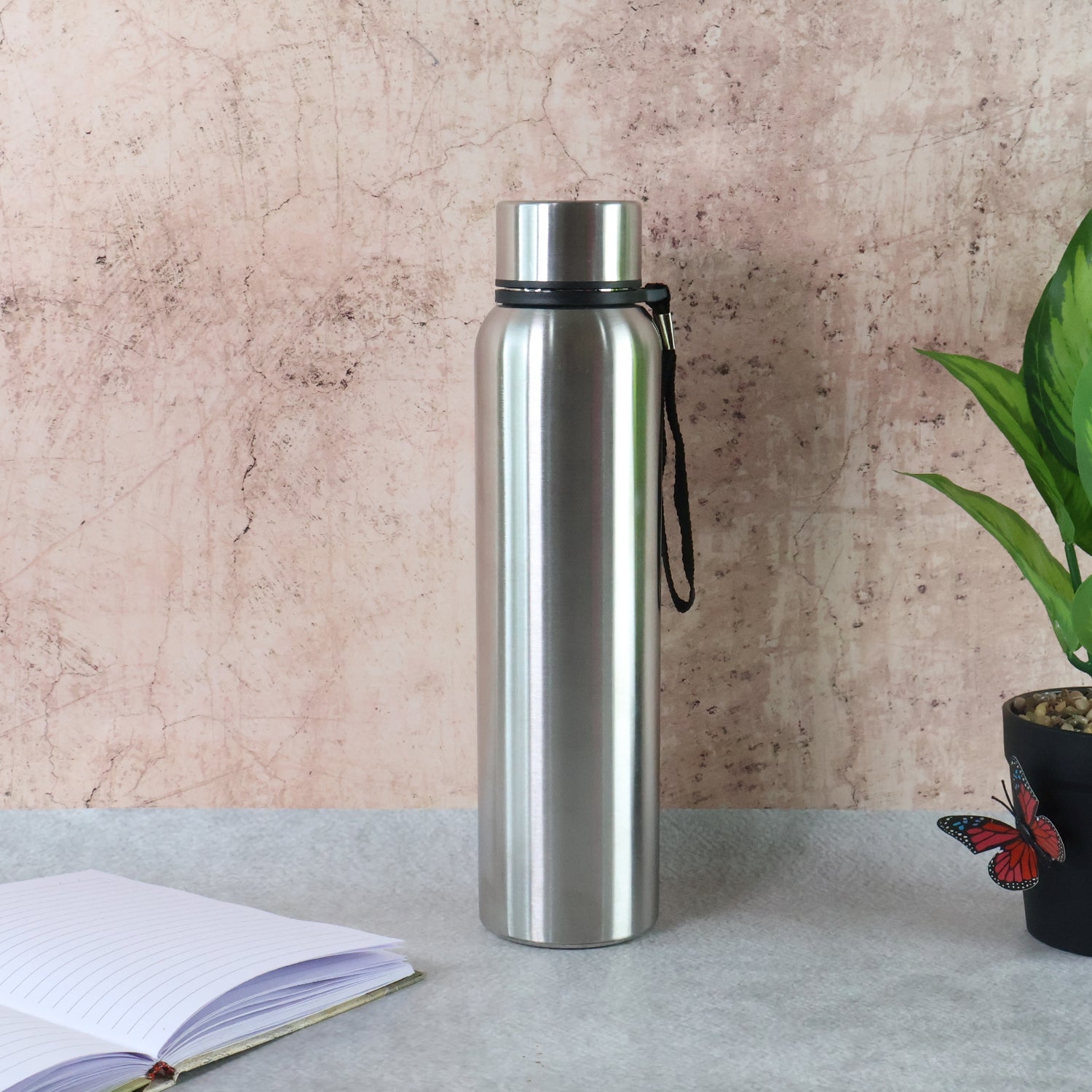 Detailed view of the  1000ml Stainless Steel Water Bottle's key features and dimensions.