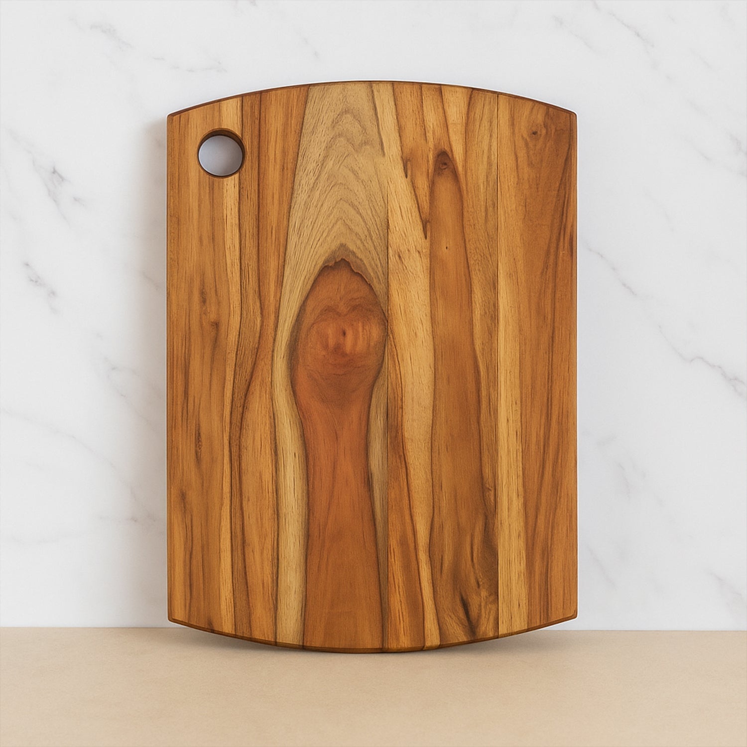 Eco-friendly wooden chopping board for kitchen use