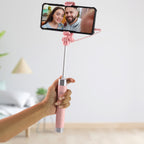 Rearview mirror integrated on wired selfie stick for precise selfies