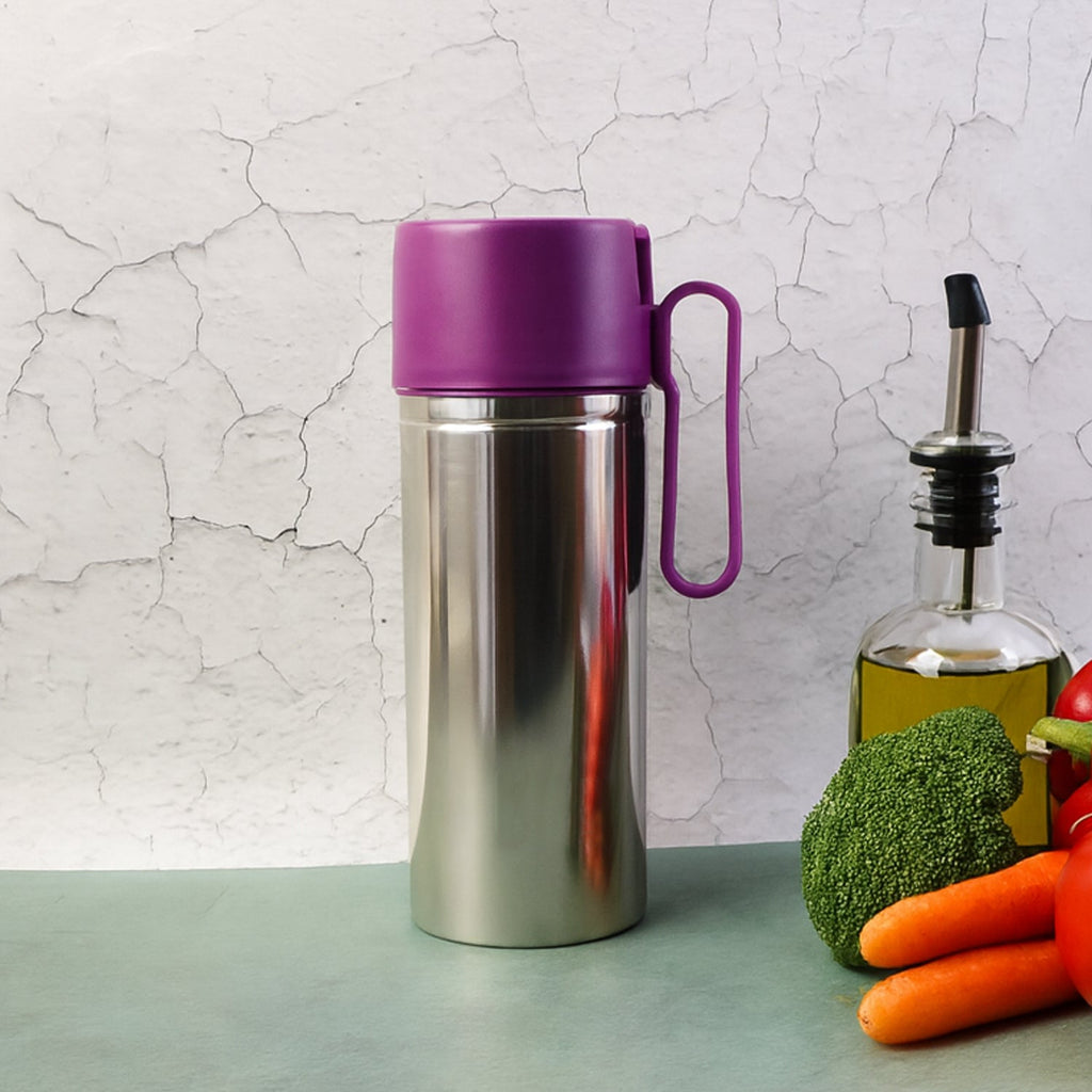 Kitchen oil dispenser designed for easy grip and spill-free pouring