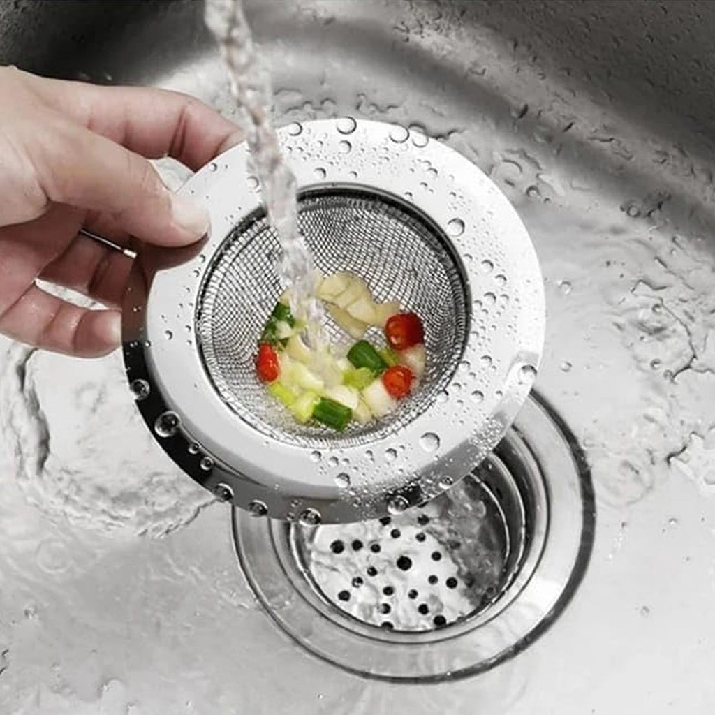 Durable kitchen drain strainer with smooth lift rim for easy handling