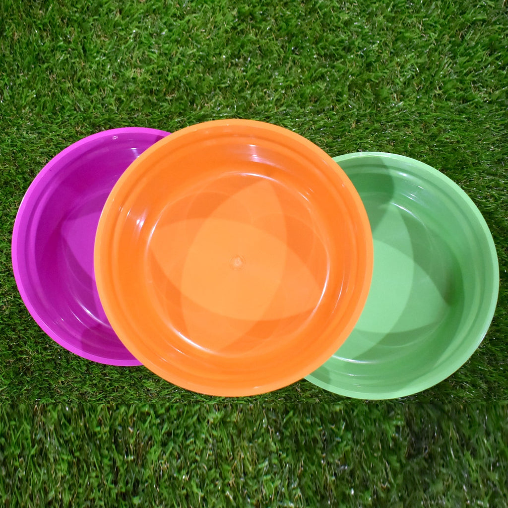 Durable plastic bowl featuring a robust reinforced edge for added strength.