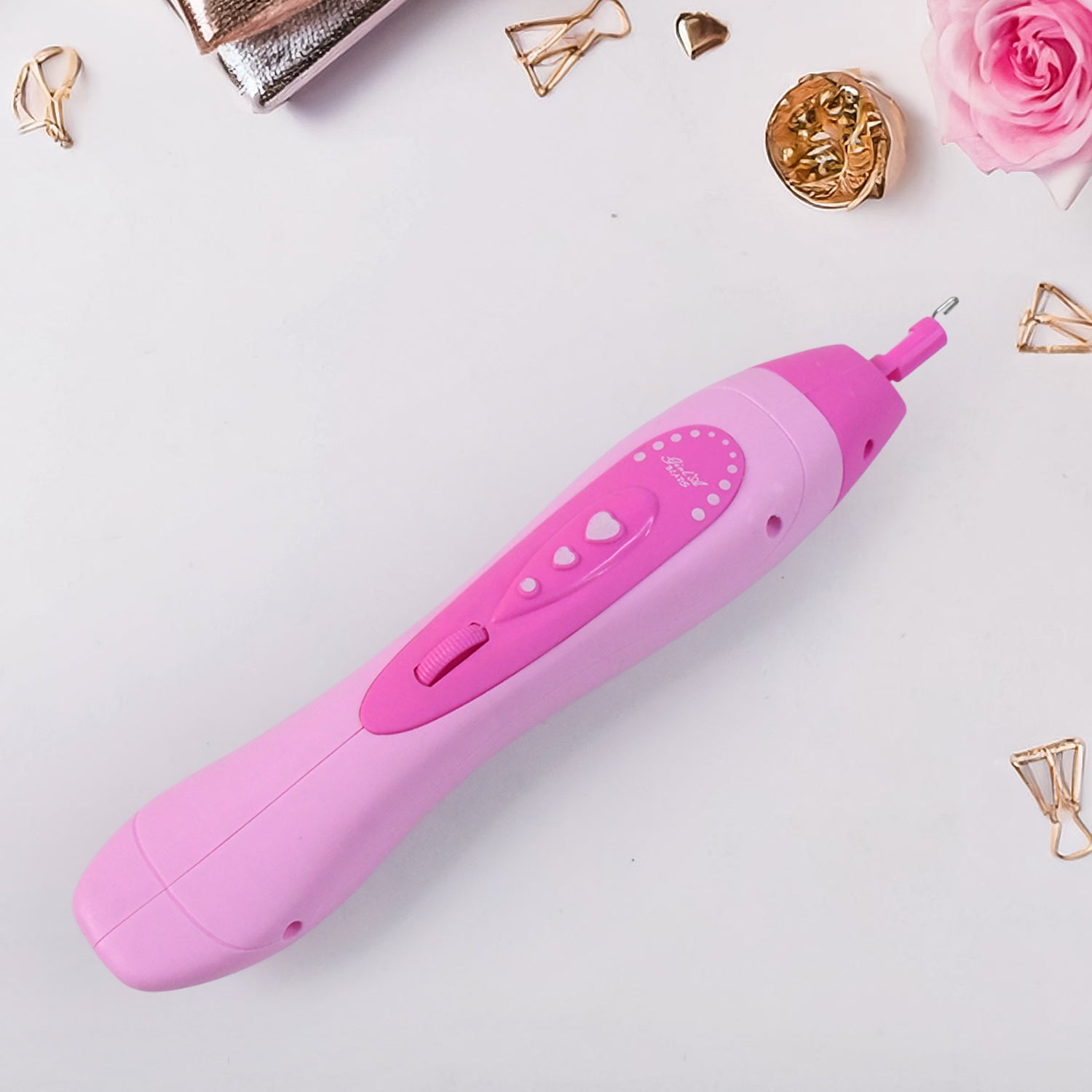 The full hair beader machine kit displayed with all its accessories.