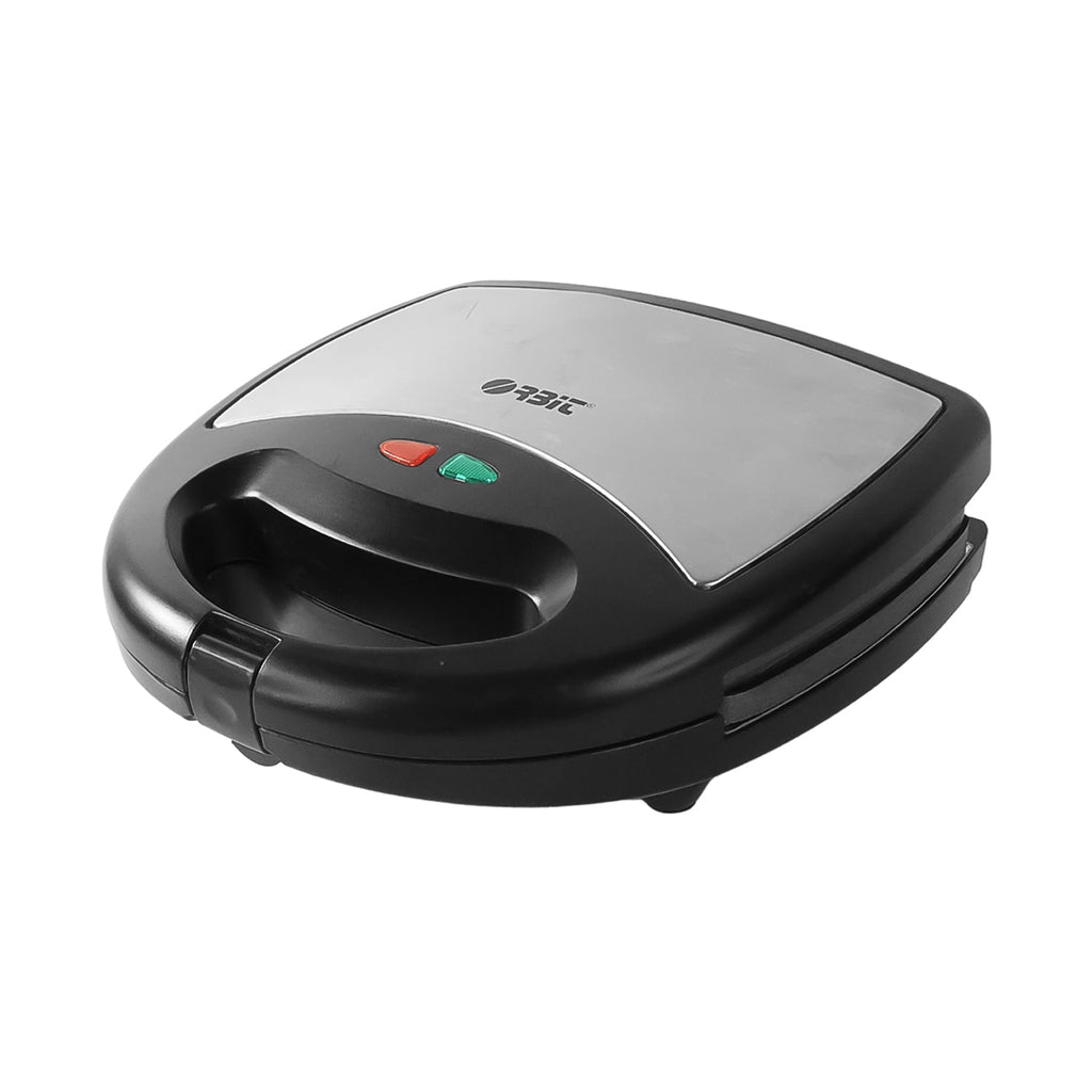 Sandwich maker preparing delicious toasted sandwiches with even heat