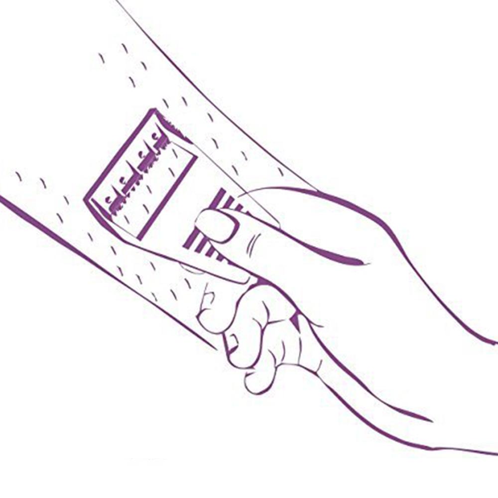 Close-up of the VelvaBloom Women's Body Razor blade for a smooth finish.