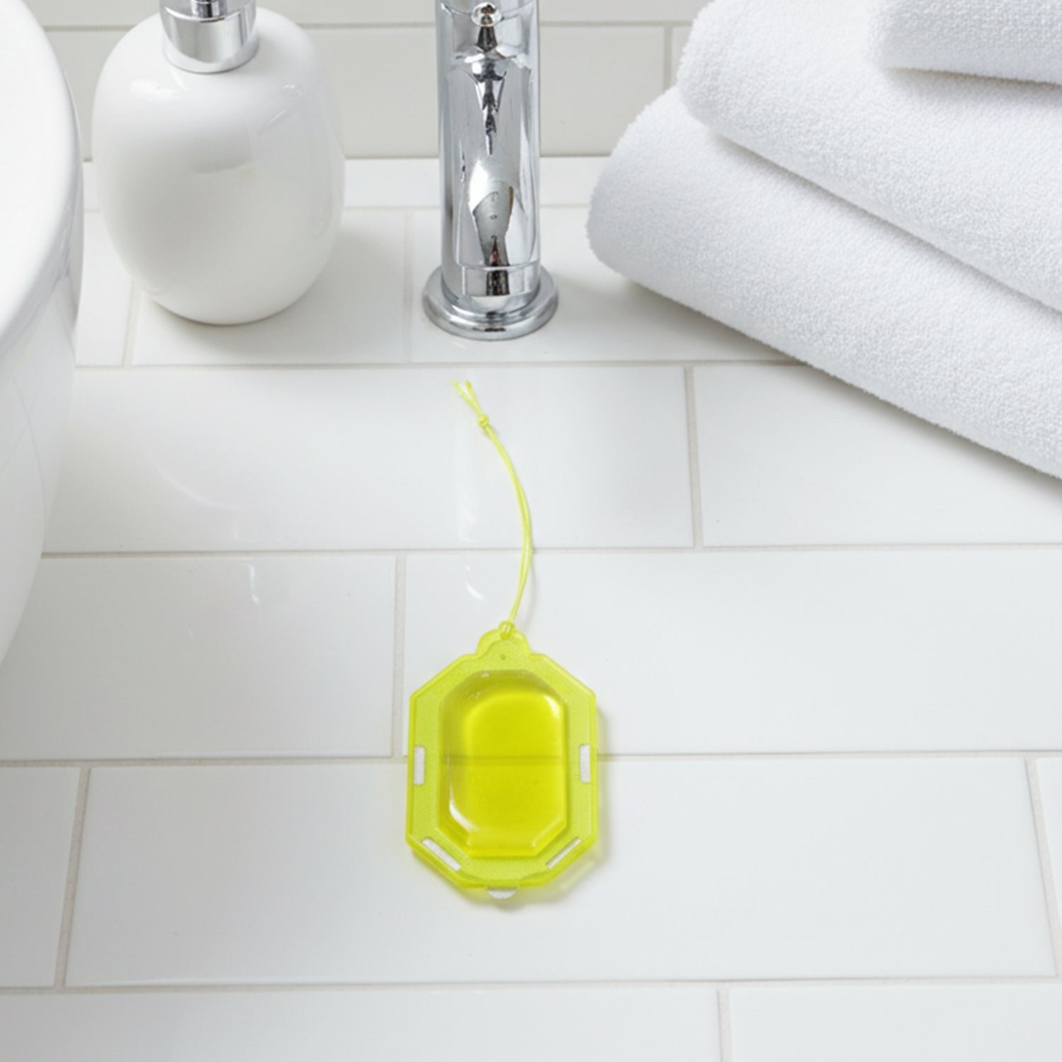 Side view of hanging citrus gel air freshener