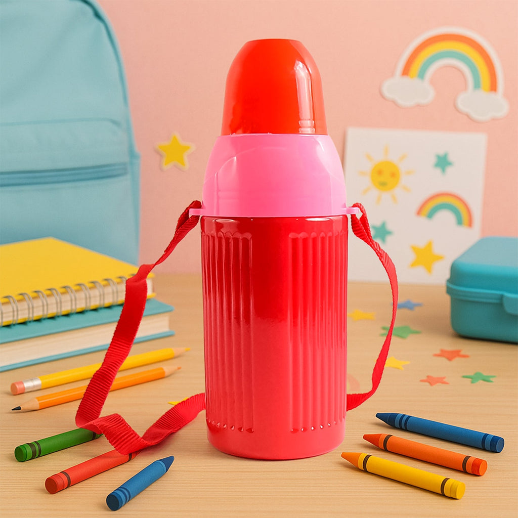 Close-up of the leakproof lid and straw of the insulated sports water bottle.