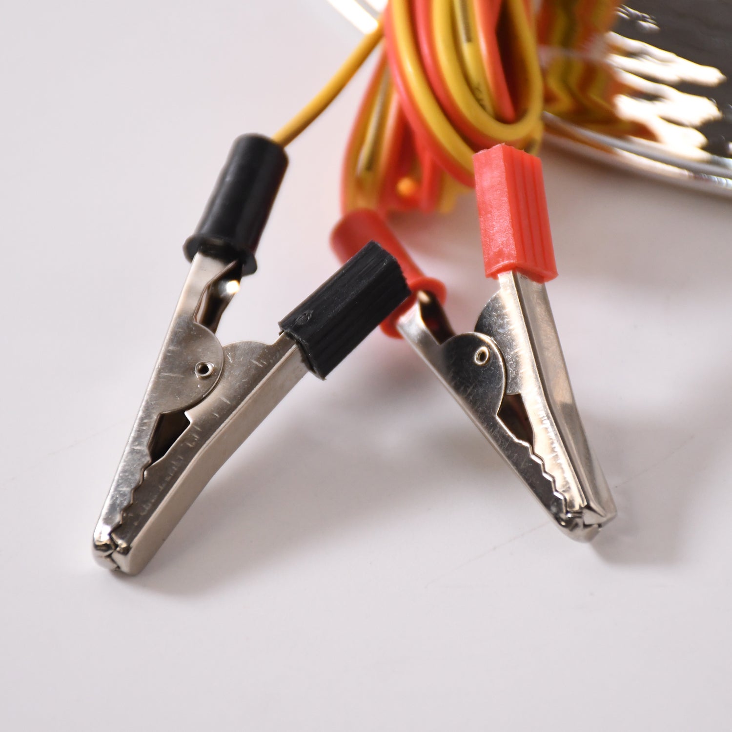 Neutral image of rechargeable hanging LED light