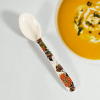 Dishwasher-safe plastic dinnerware, emphasizing easy cleaning and maintenance.
