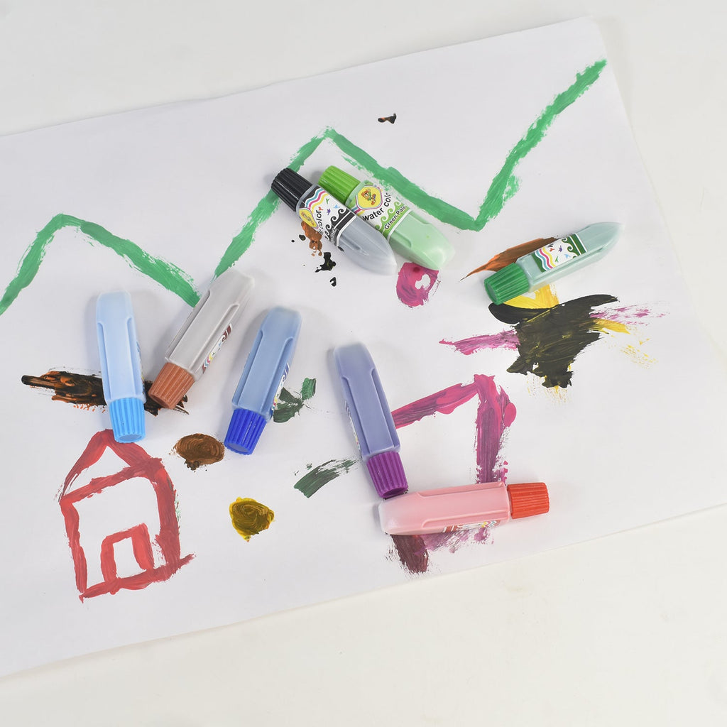 Mixing palette included in the watercolour kit for kids