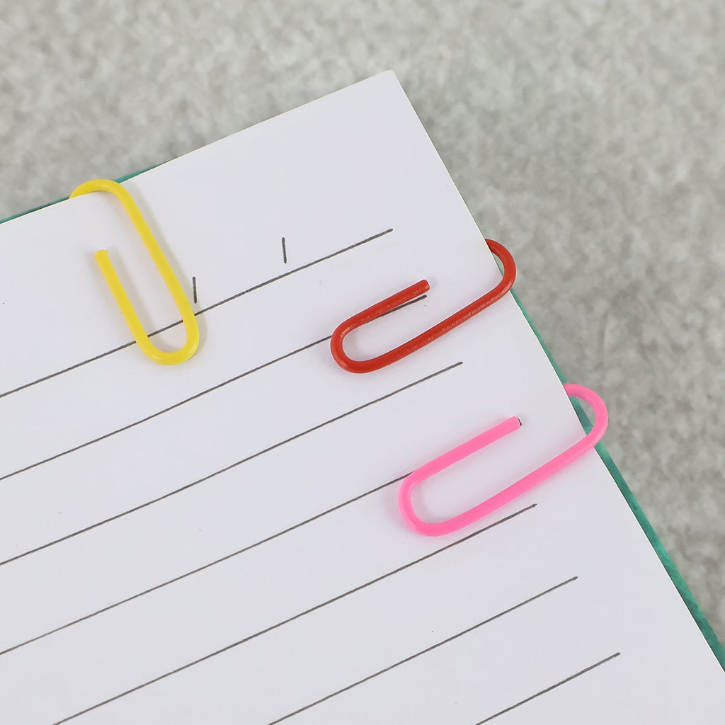 Convenient pack of ten vinyl-coated paper clips, ready for everyday document management.