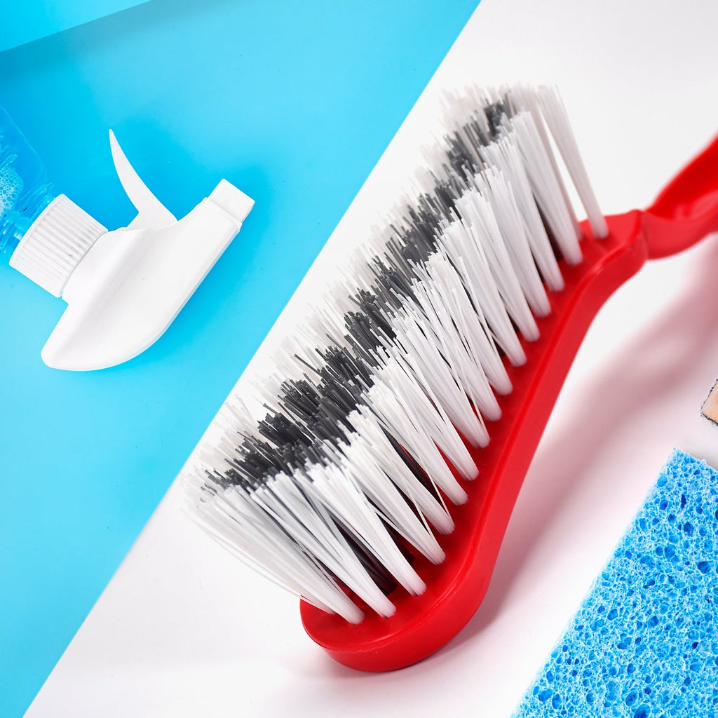 Efficient dust collector pan with a rubber strip for thorough cleaning.