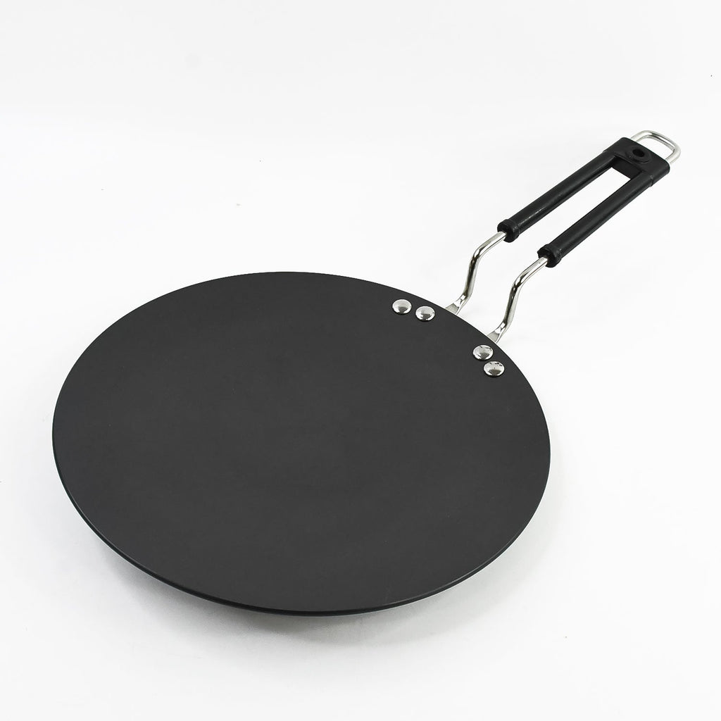 Close-up of the heat-resistant handle on non-stick tawa