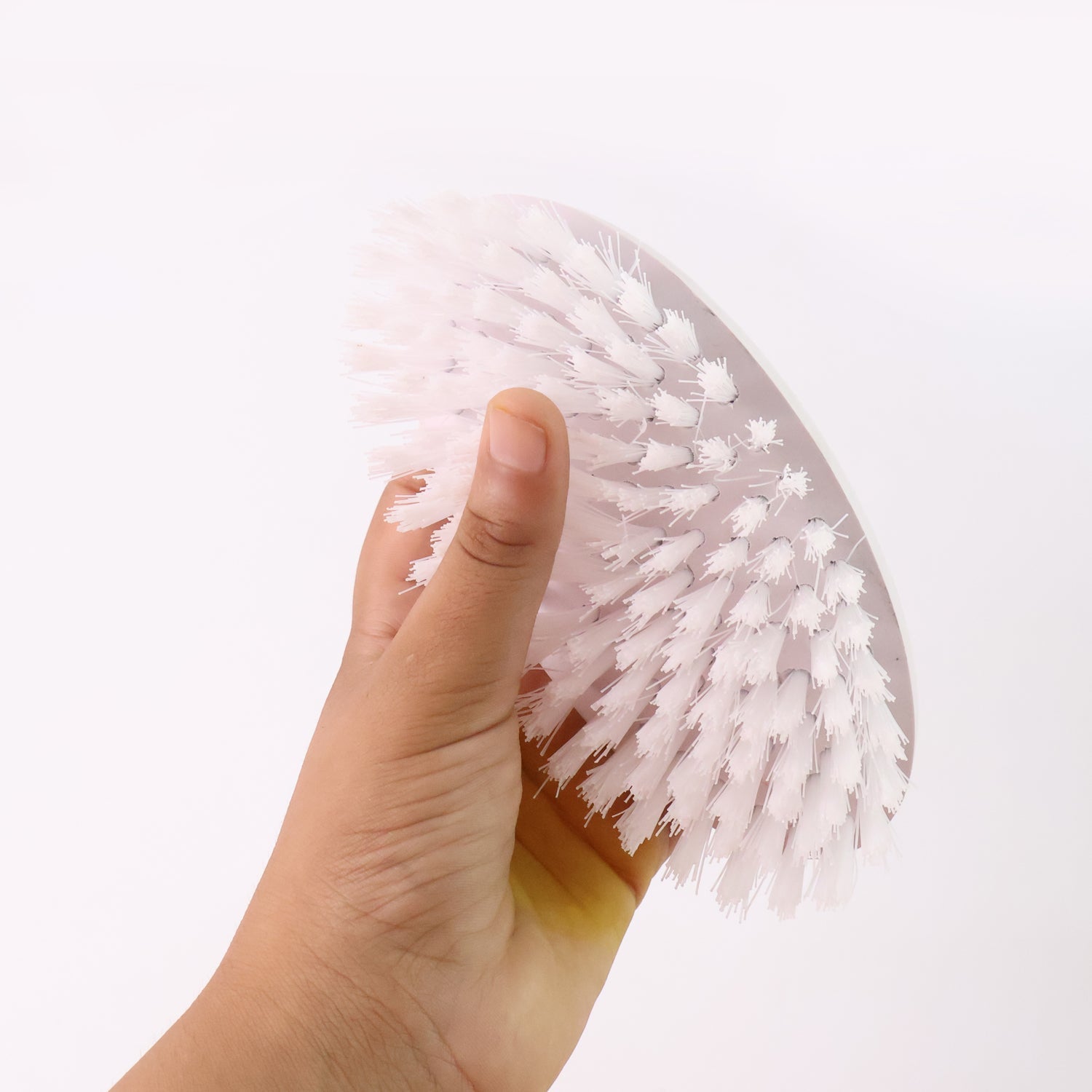 VeePee oval washing brushes with durable nylon bristles and compact shape