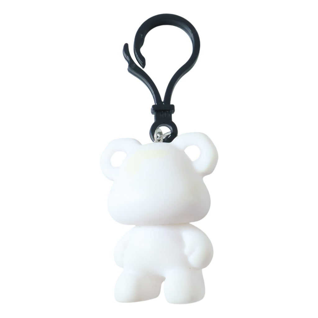 Detailed image of cute bear keychain clip and body design