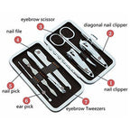 Detail view of the 7-in-1 grooming set for hands and feet