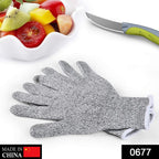 Cut-proof safety gloves ideal for kitchen tasks and industrial work.