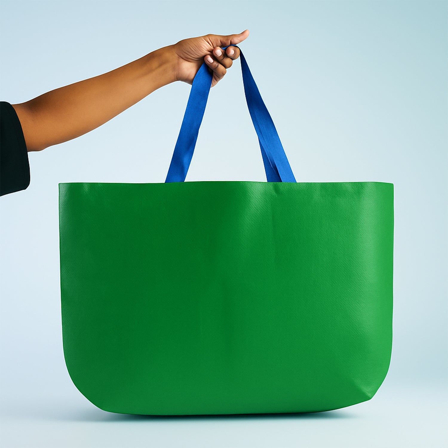 Carrying eco-friendly large shopping tote bag with comfortable shoulder straps