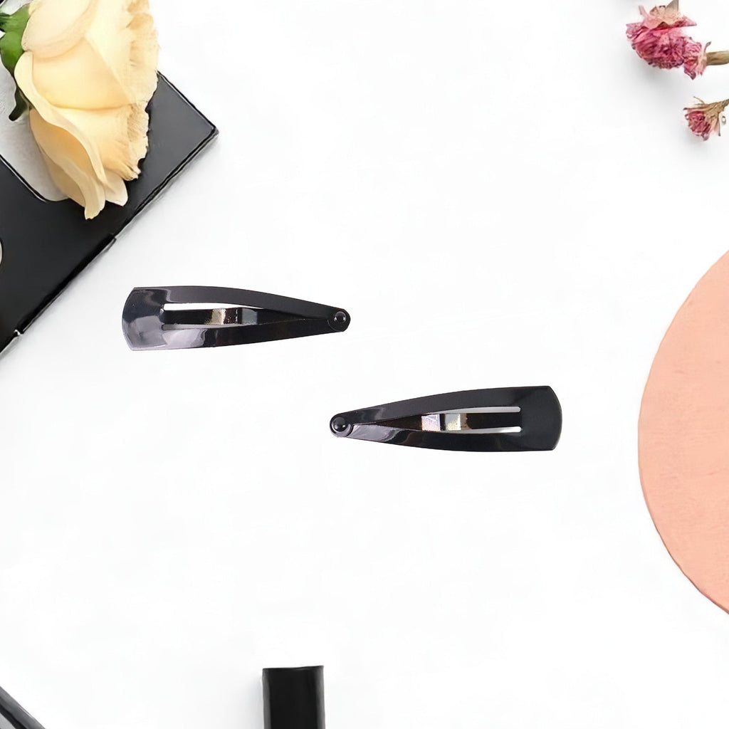 Showcasing the durable Matt Black finish of the Metal Tik Tak Hair Clips.