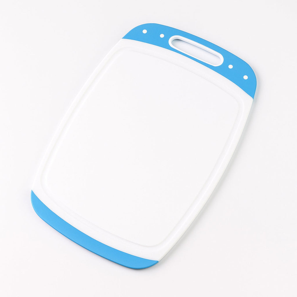 Clean and ready-to-use plastic chopping board, an essential for any modern kitchen.