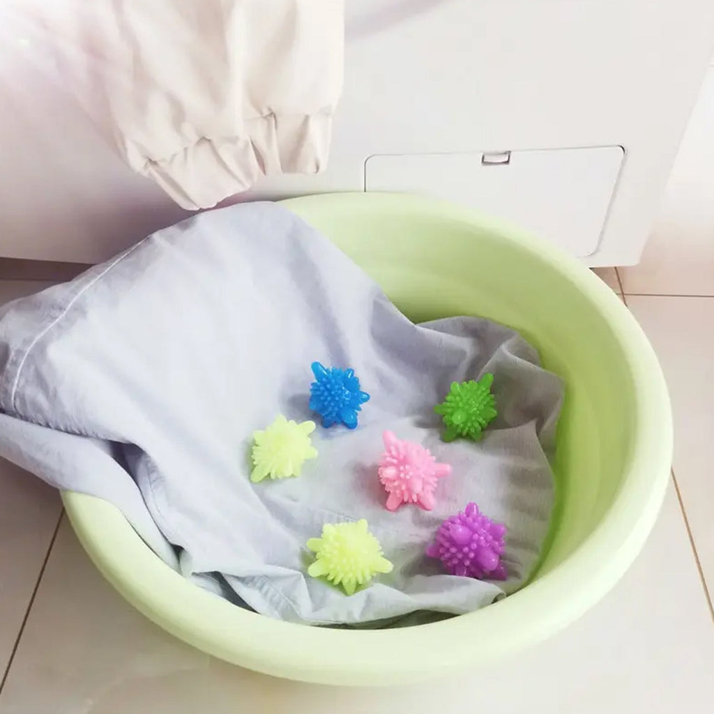 Close-up of the textured surface of a colorful laundry ball, designed for effective cleaning.