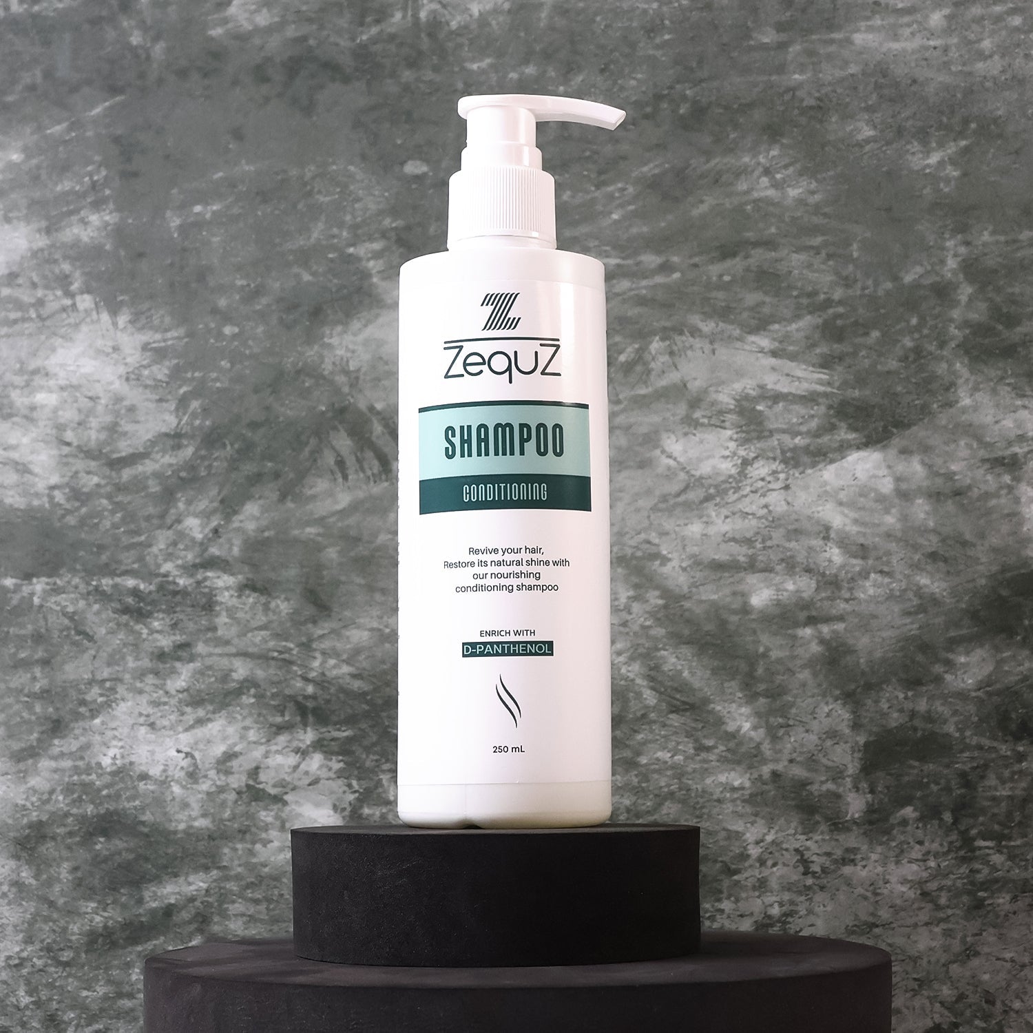 Conditioning shampoo lather showing smooth and hydrating hair care effect