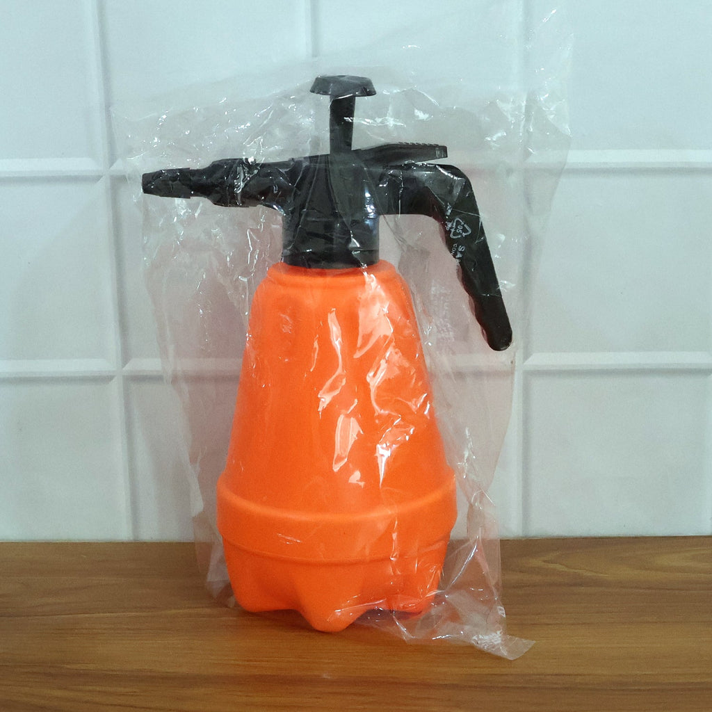 Side angle view of sturdy 1.5L pressure spray bottle with adjustable nozzle