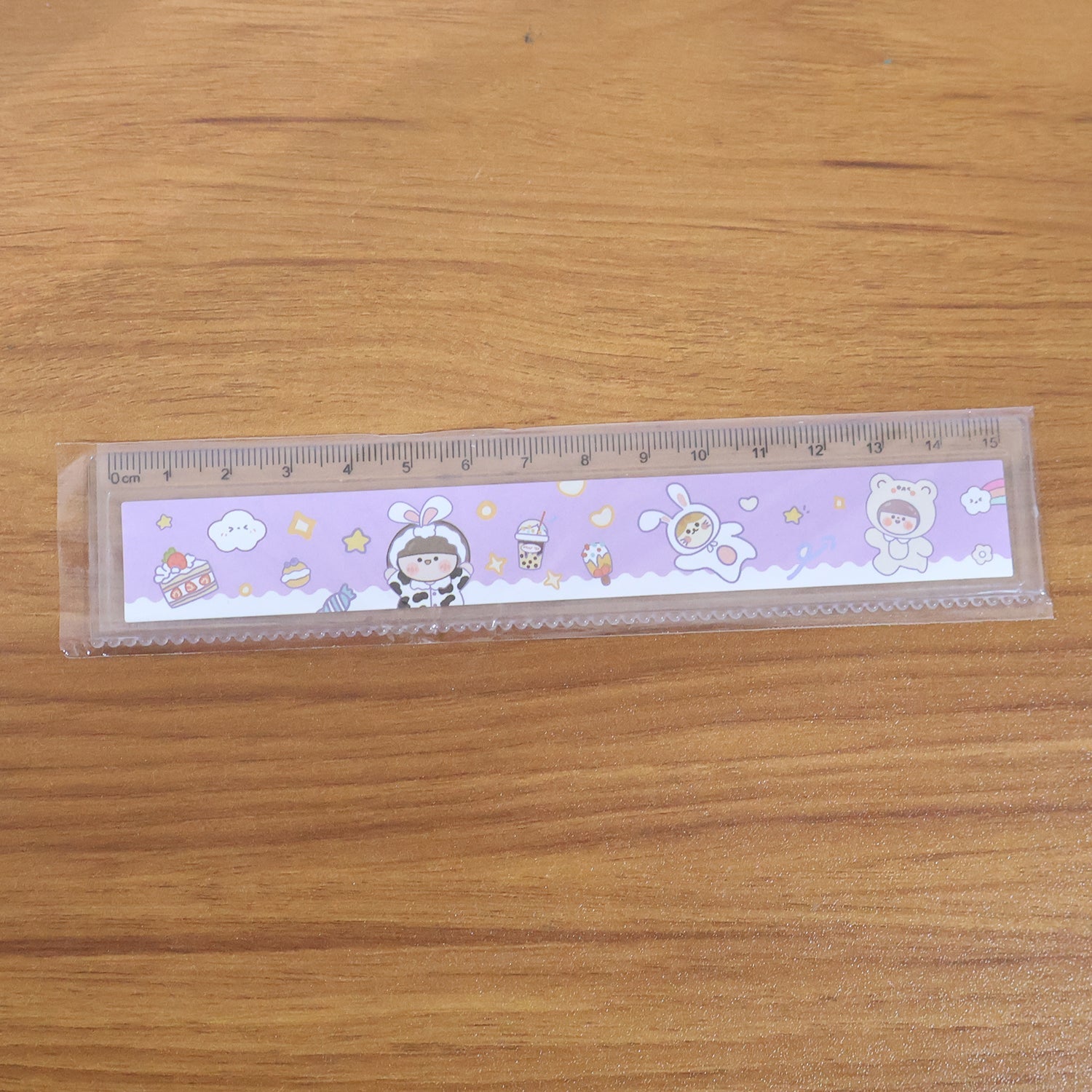 Bright and cute cartoon plastic ruler suitable for kids’ craft work