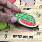Neutral image of the wooden puzzle's reverse side or packaging.