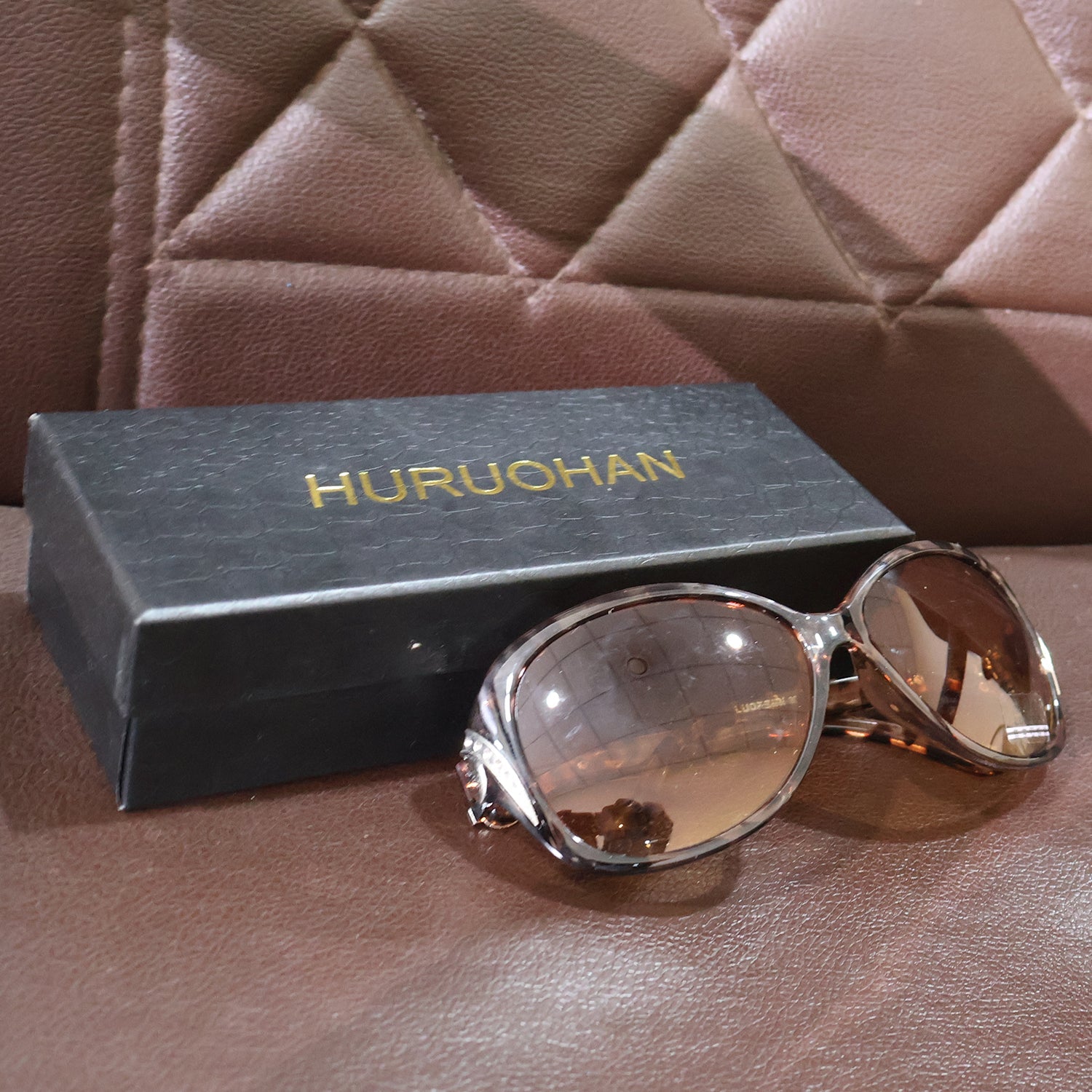 Protective eyewear with UV400 lenses and a scratch-resistant coating for durability.