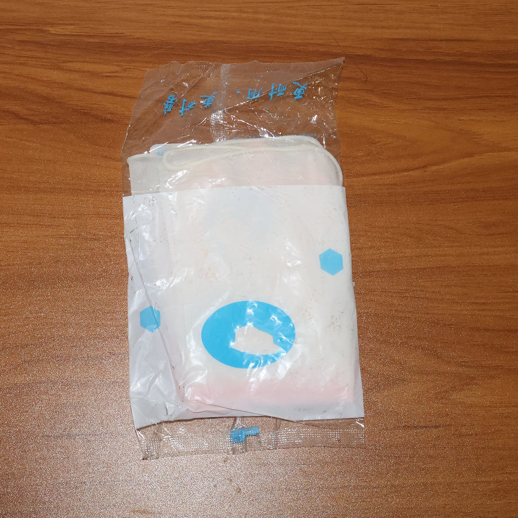 Small size household cleaning gloves showing waterproof material