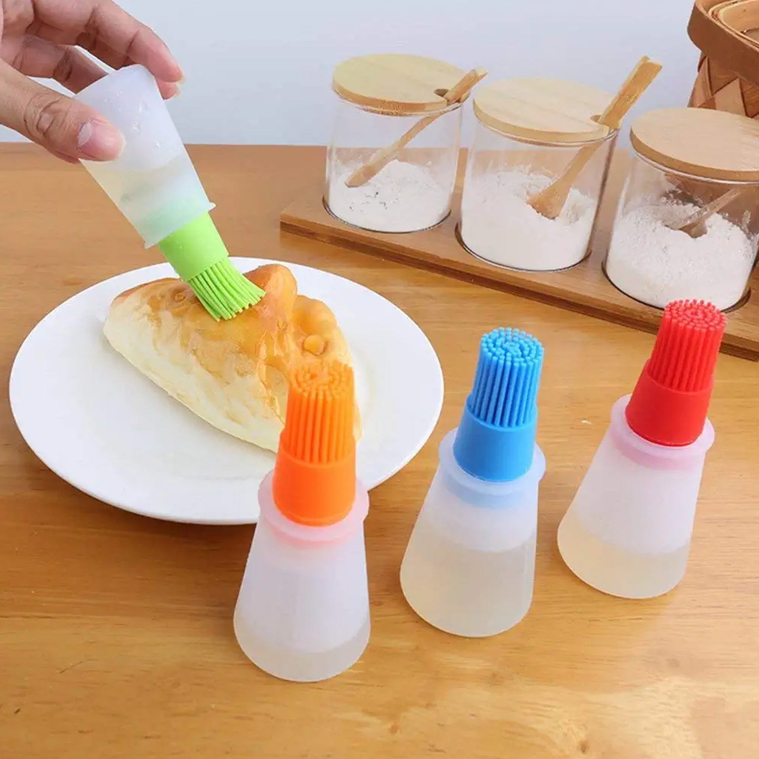 Oil bottle featuring a heat-resistant silicone brush for cooking and grilling.