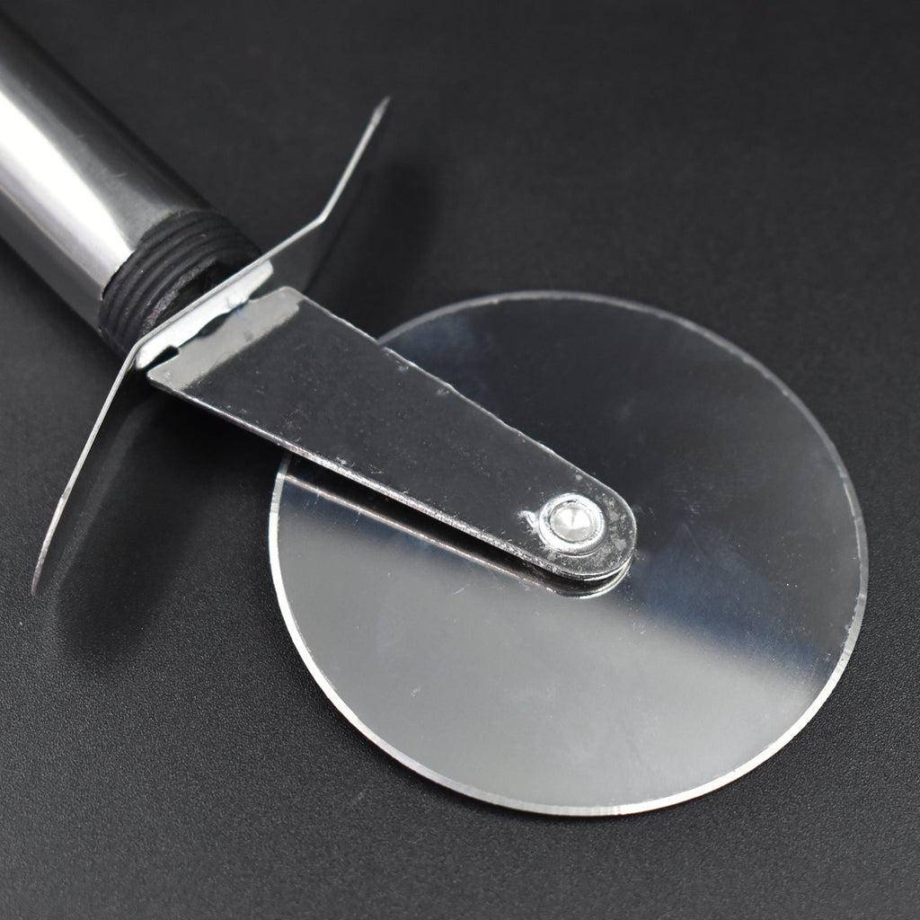 Professional-grade pastry cutter made from high-quality stainless steel.