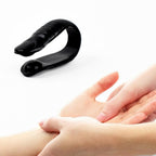 Person wearing LI4 Acupressure Clip to reduce migraine pain