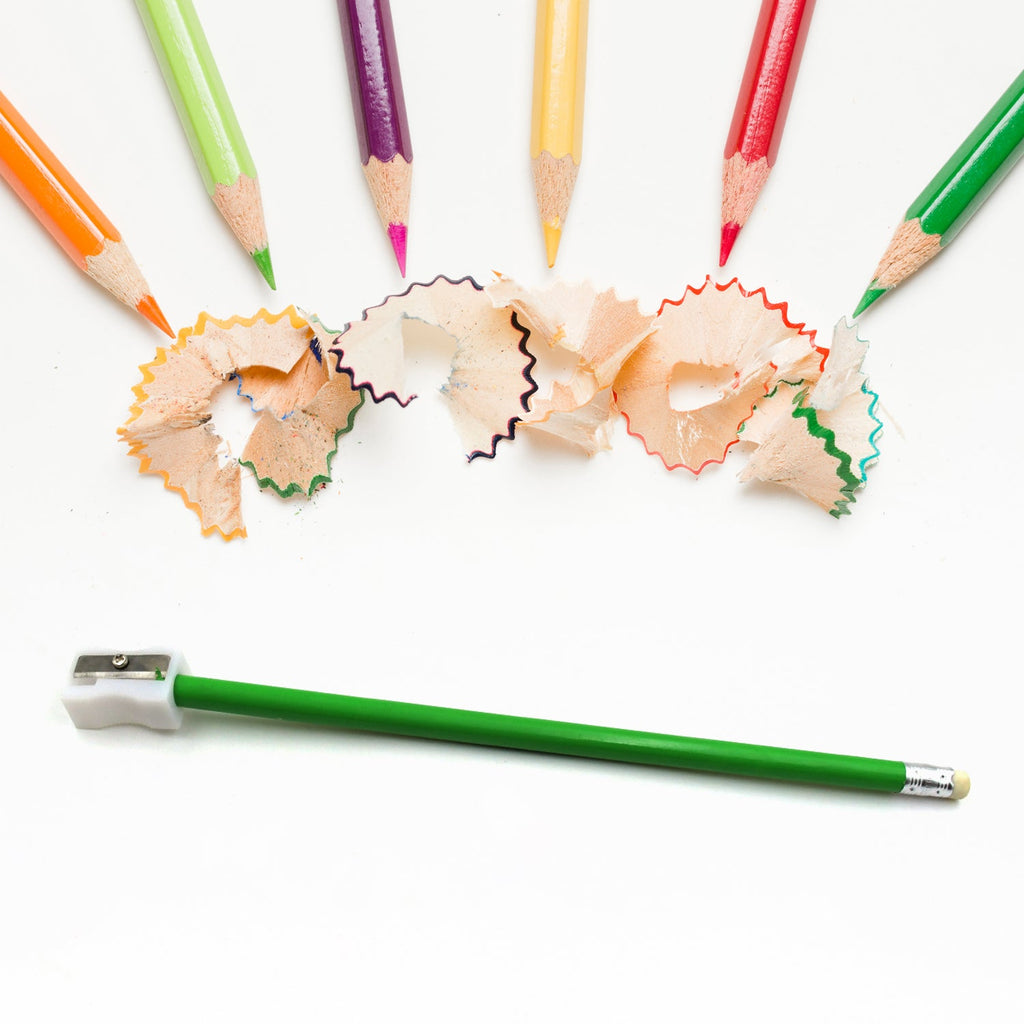 Detailed view of the 5-piece school supply set components.