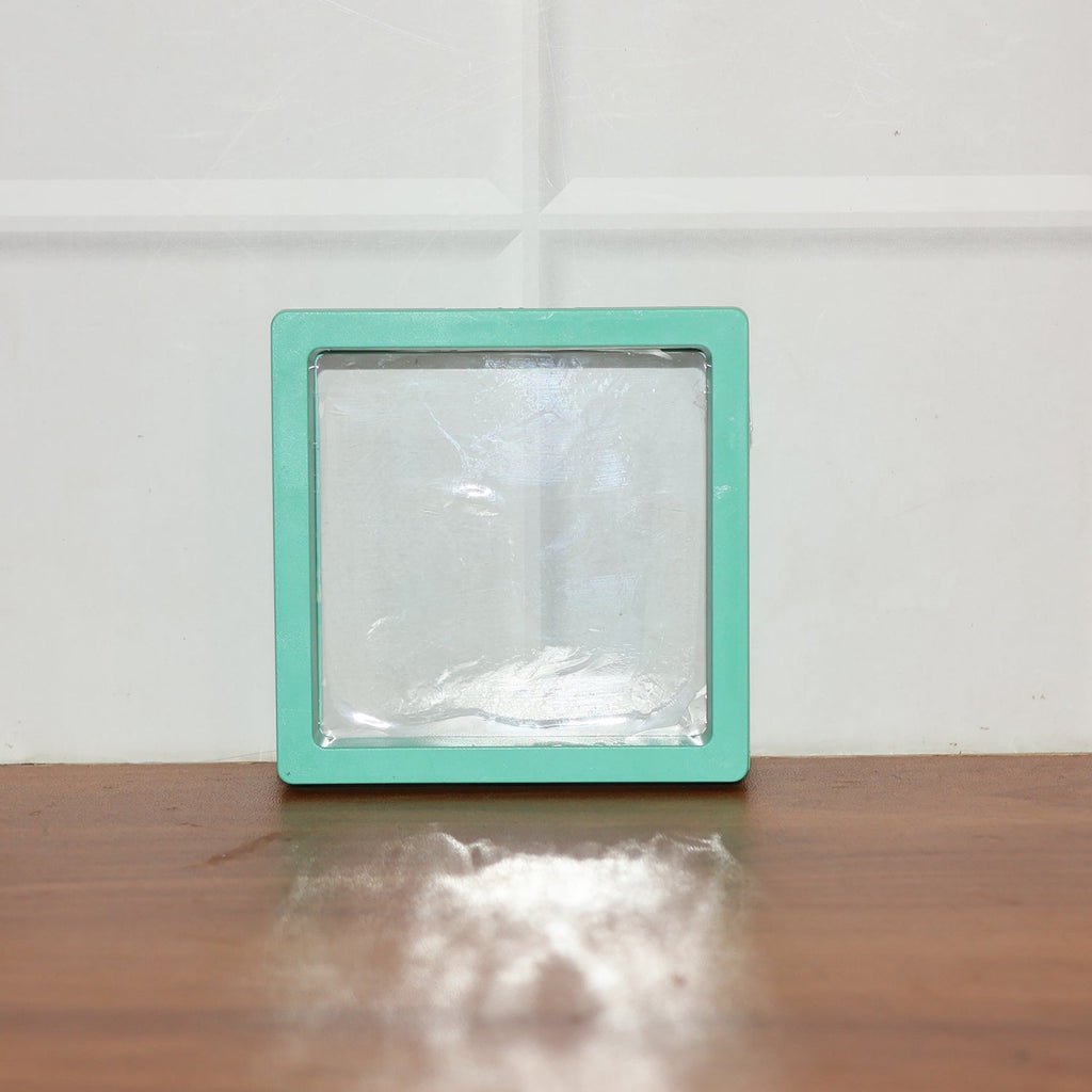 Lightweight jewellery display box with ABS plastic frame and PET membranes