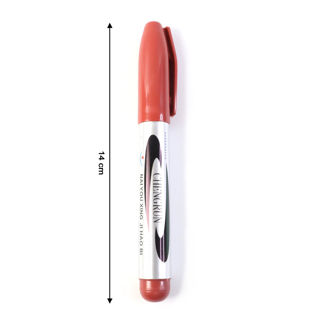 Maroon permanent marker pen cap preventing ink drying