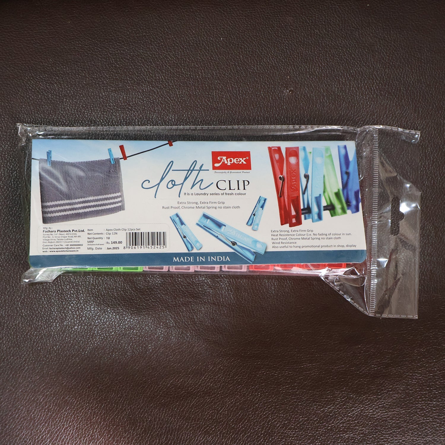 Durable cloth clips set for indoor and outdoor drying