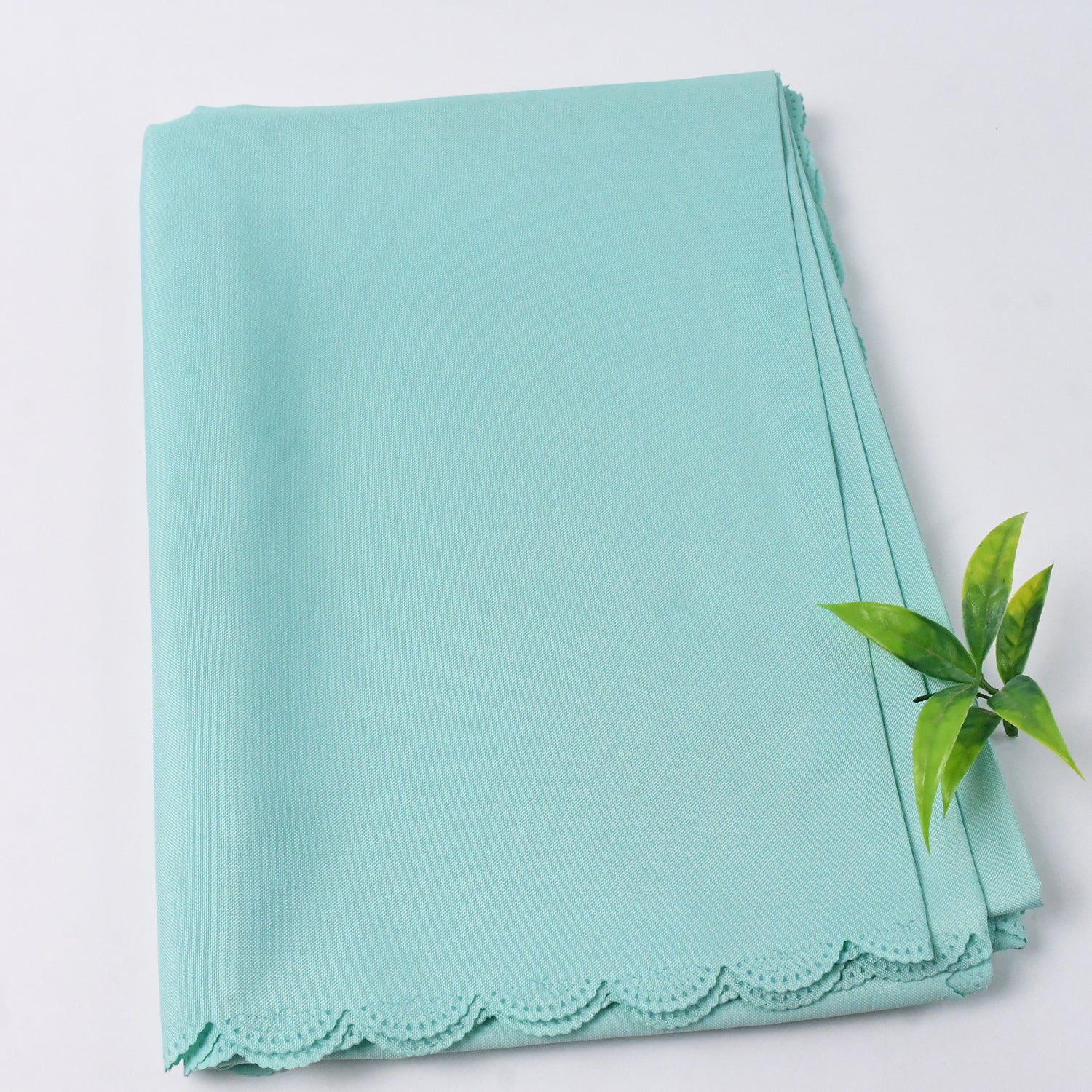 Rectangular reusable table cloth for outdoor picnic and dining