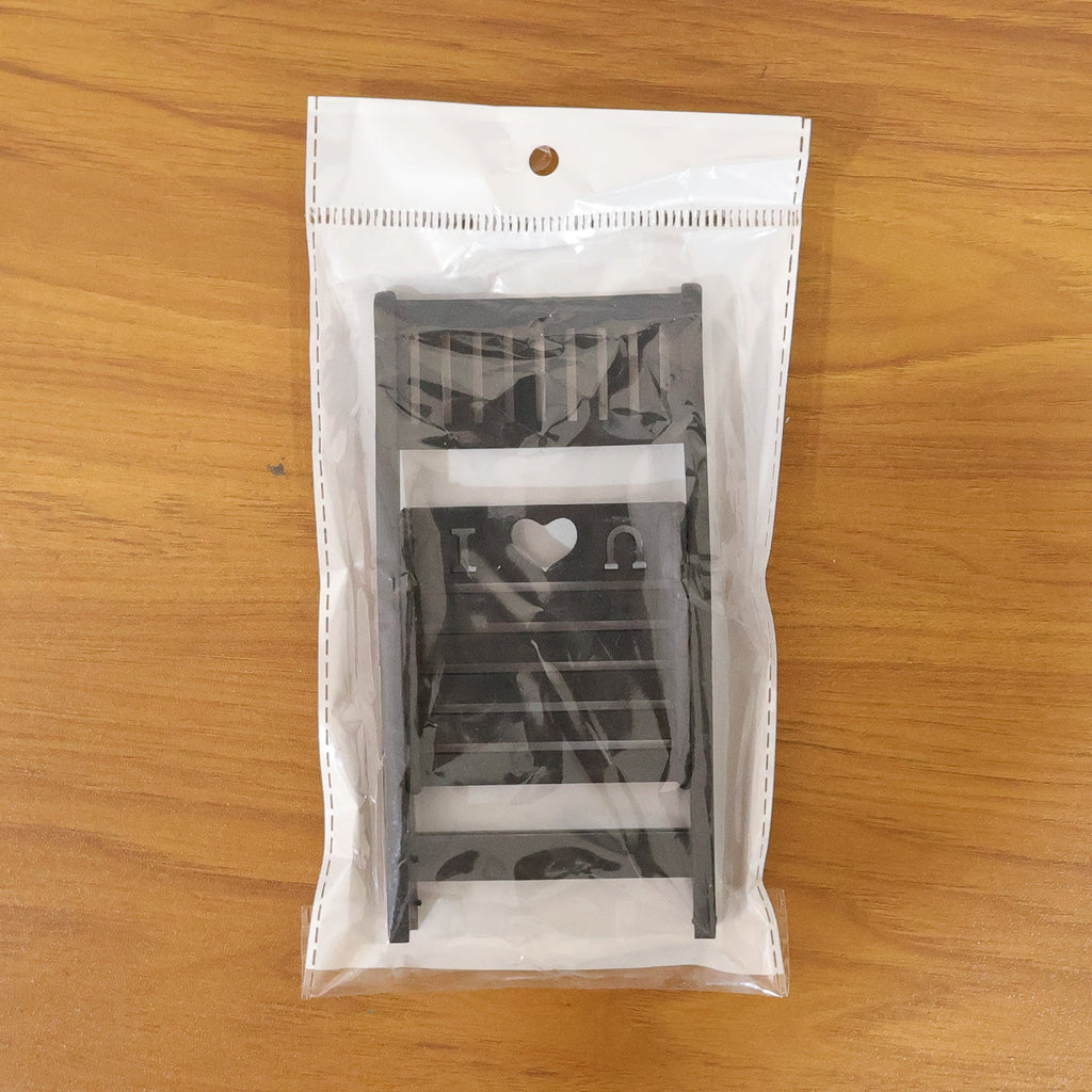 Mini chair shape phone holder ideal for hands-free mobile use