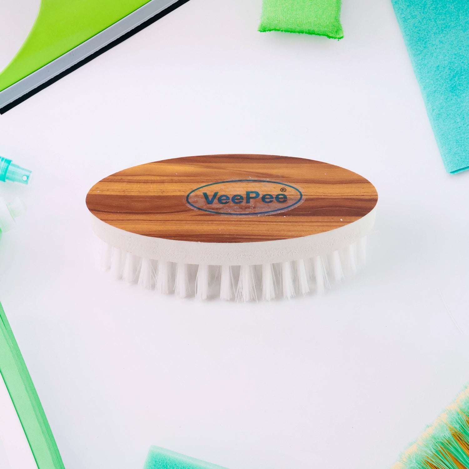 Compact and lightweight cloth washing brush set for easy handling
