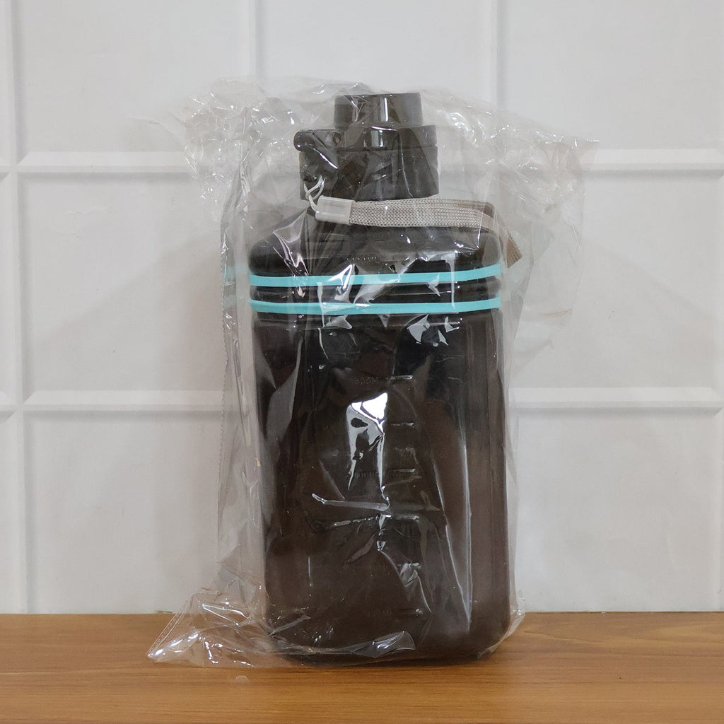 Gym Water Bottle with Easy Carry Handle