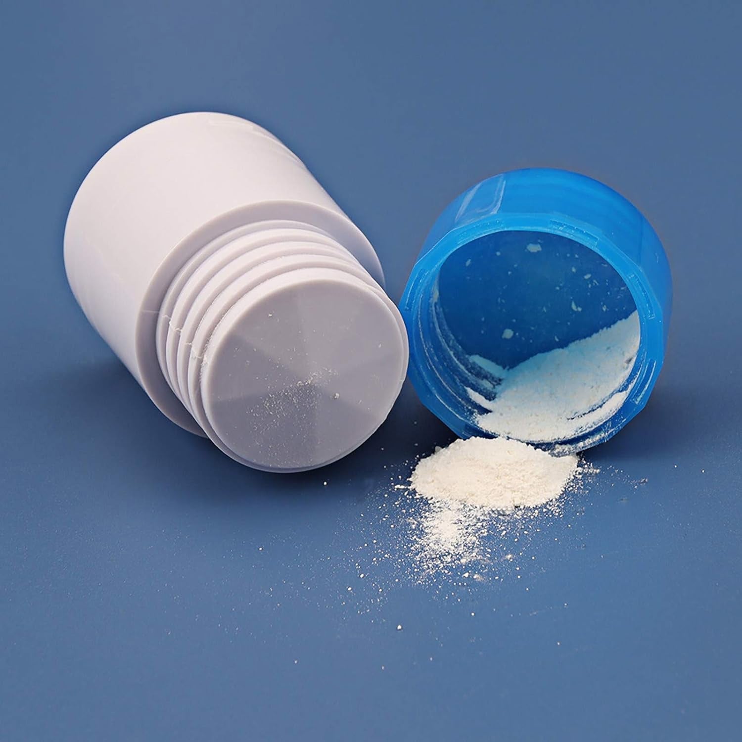 Compact design of the 4-in-1 pill crusher device