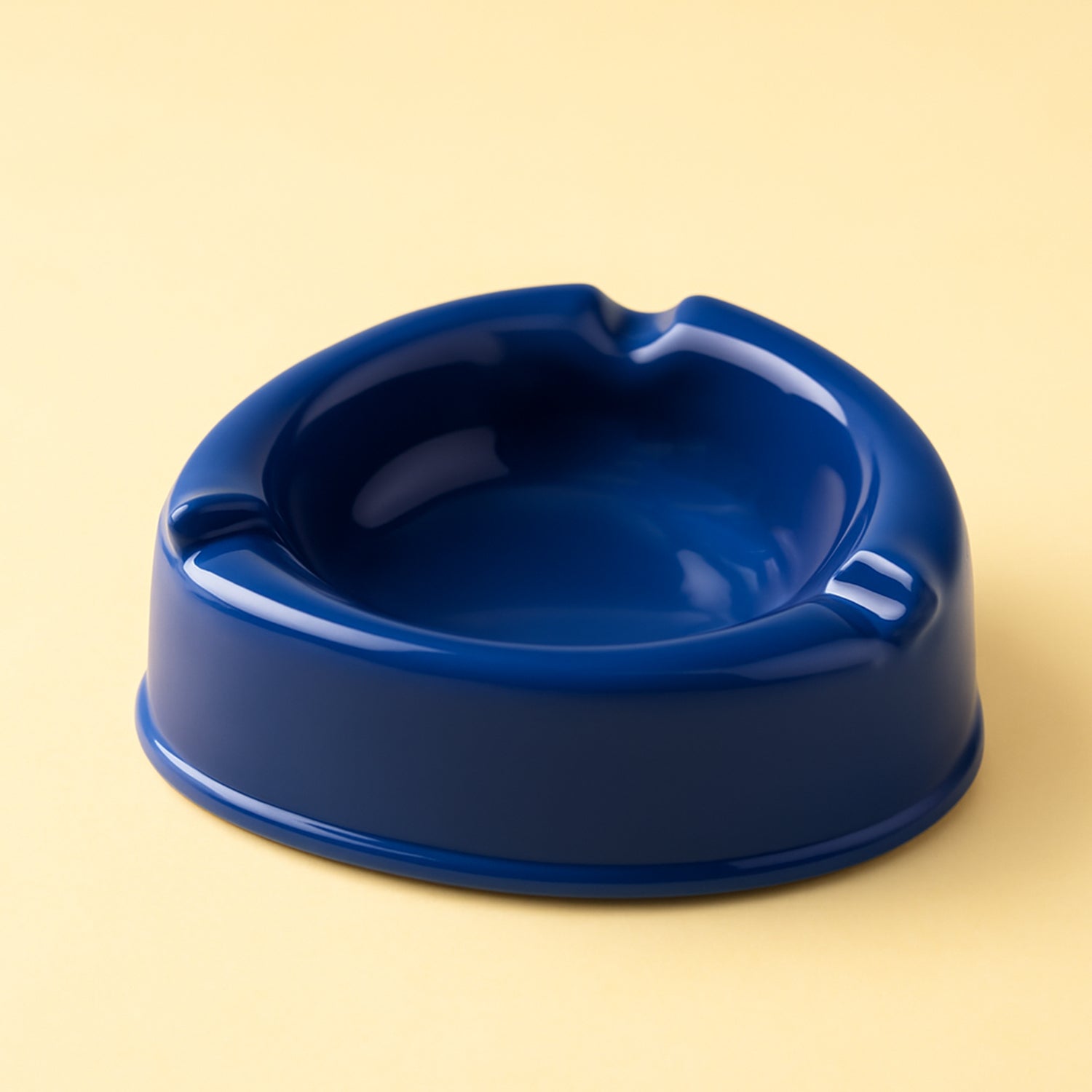 Tough dark blue heat-resistant plastic ashtray for smoking areas