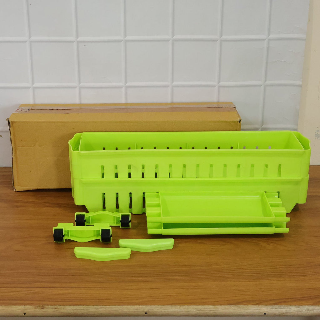 Easy-move rolling organizer for narrow spaces