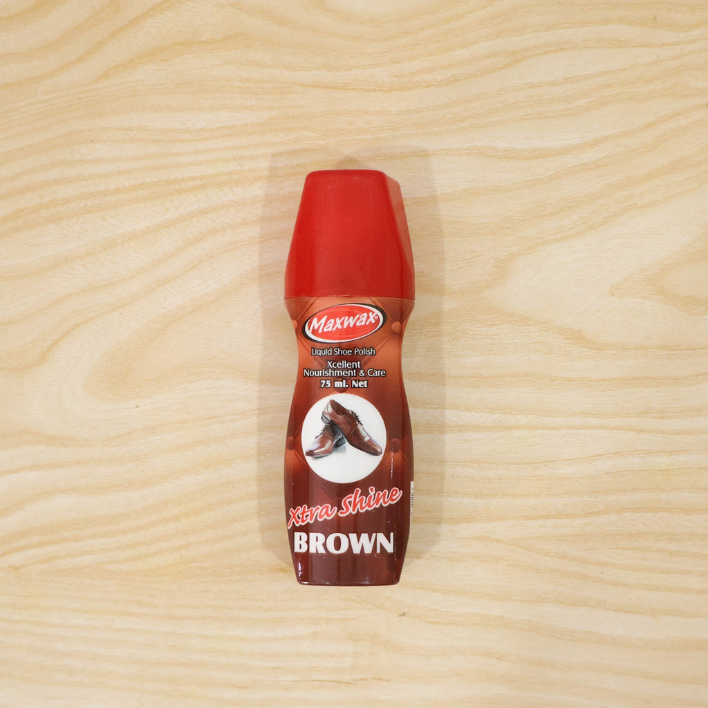 Travel-friendly brown shoe polish in 75ml bottle